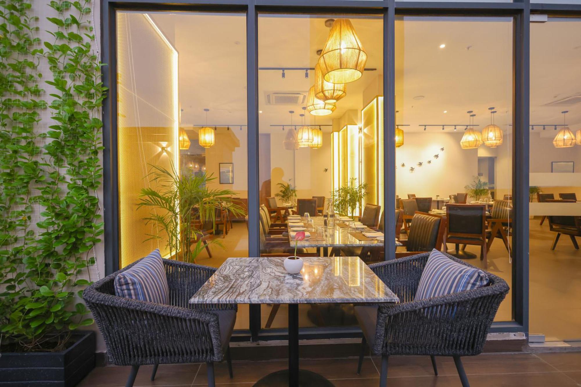 Rhythm Gurugram Hotel & Suites, Sohna Road Gurgaon Extérieur photo