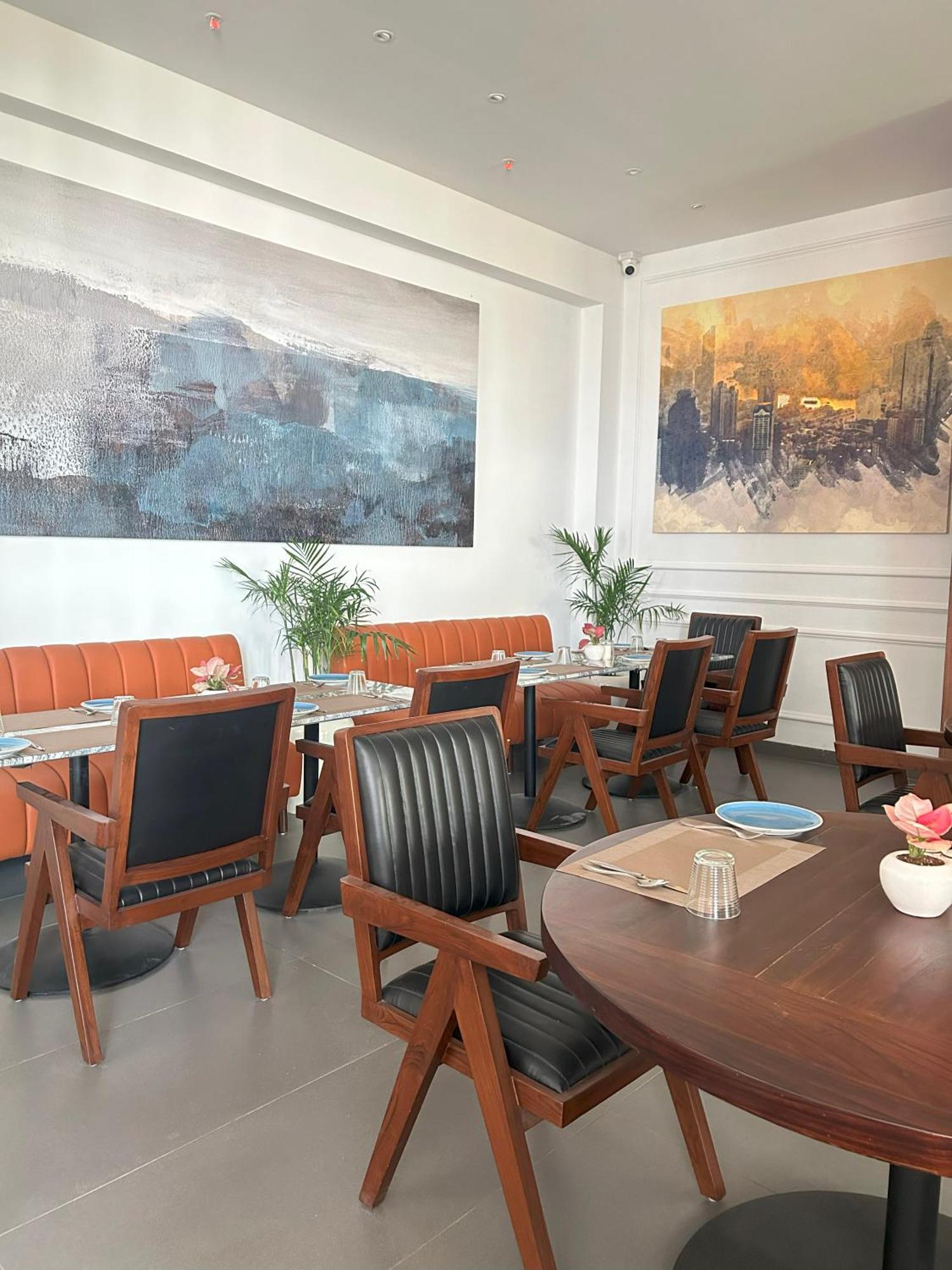 Rhythm Gurugram Hotel & Suites, Sohna Road Gurgaon Extérieur photo