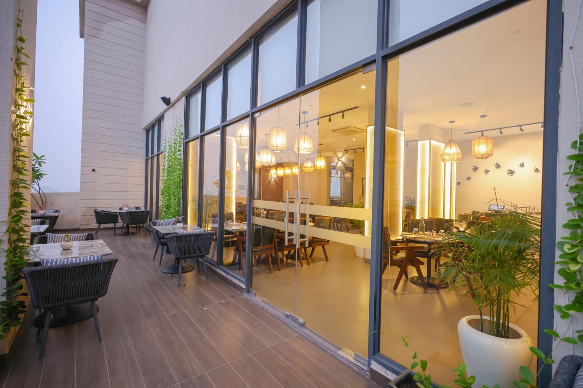 Rhythm Gurugram Hotel & Suites, Sohna Road Gurgaon Extérieur photo