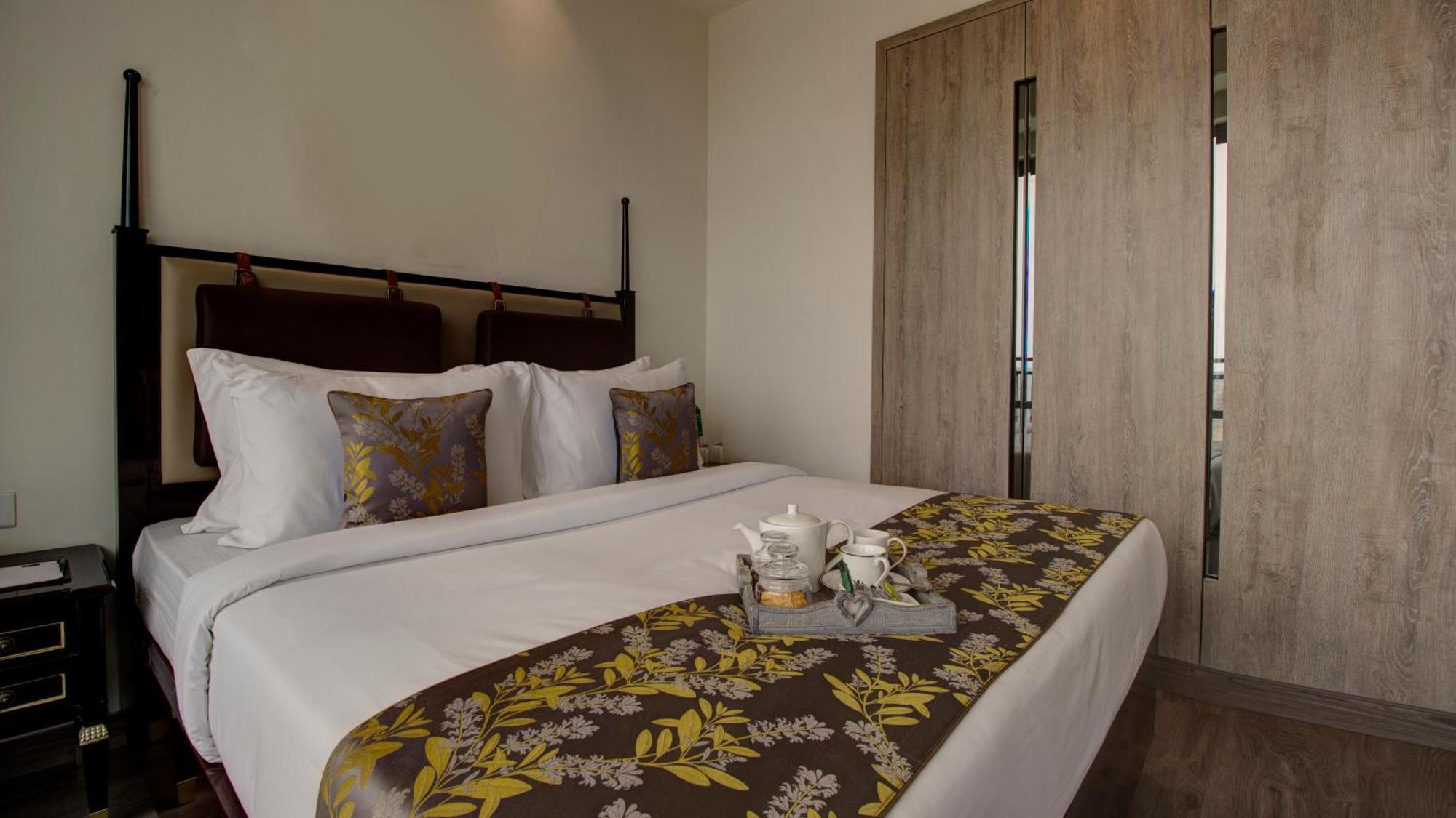 Rhythm Gurugram Hotel & Suites, Sohna Road Gurgaon Extérieur photo